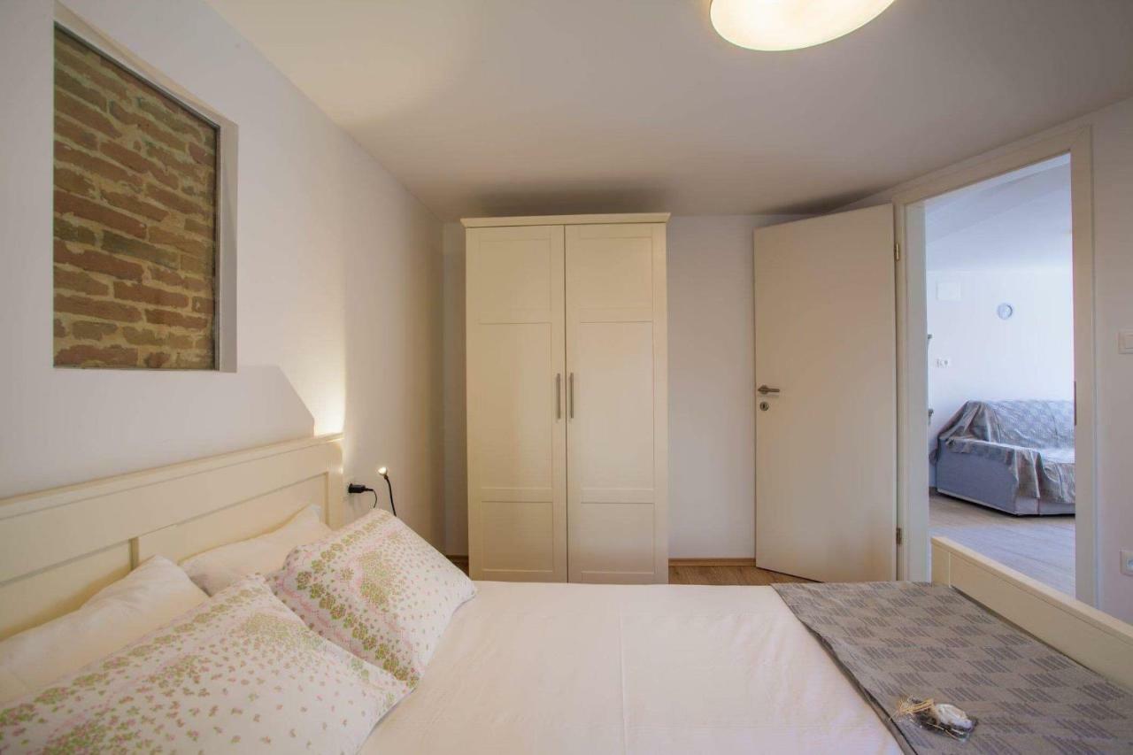 Apartmani Kraj Mora Cres Exteriér fotografie