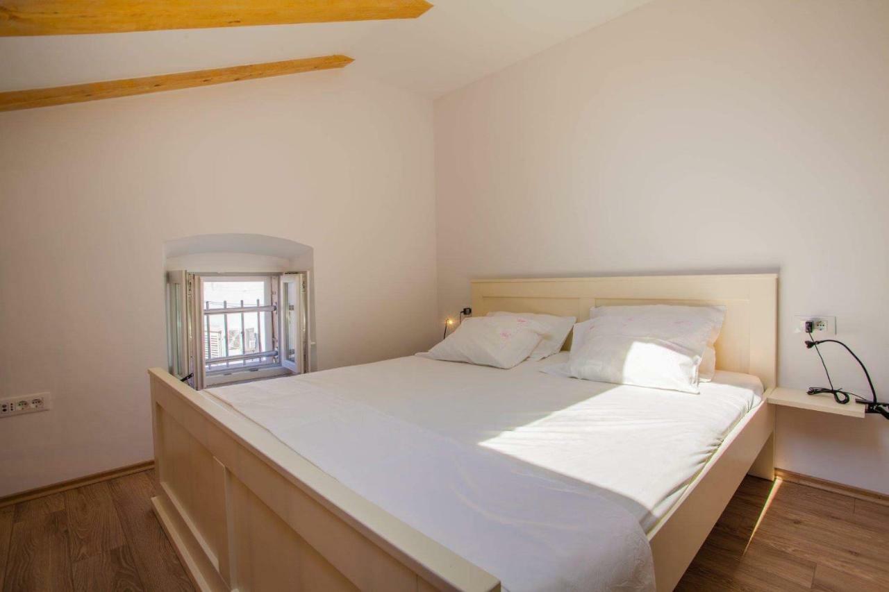 Apartmani Kraj Mora Cres Exteriér fotografie