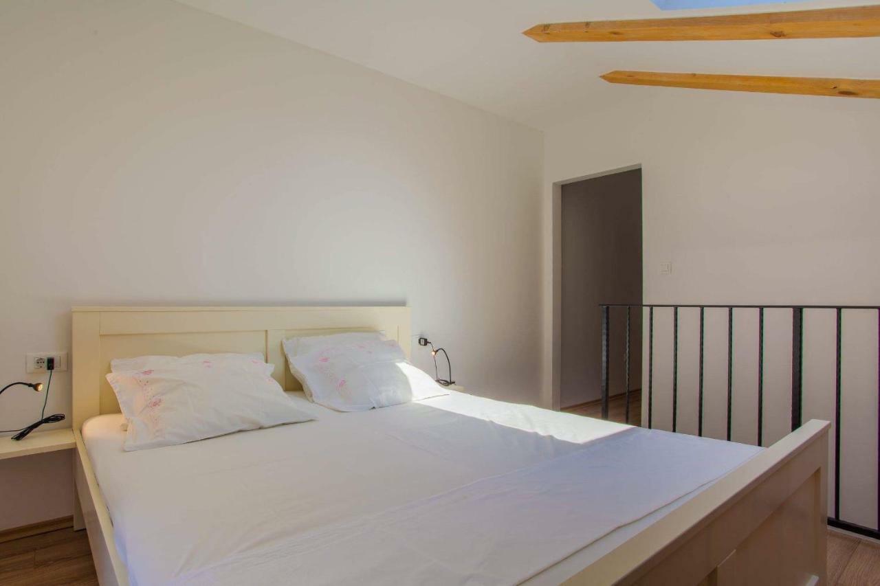 Apartmani Kraj Mora Cres Exteriér fotografie