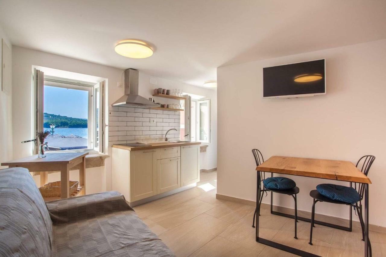 Apartmani Kraj Mora Cres Exteriér fotografie