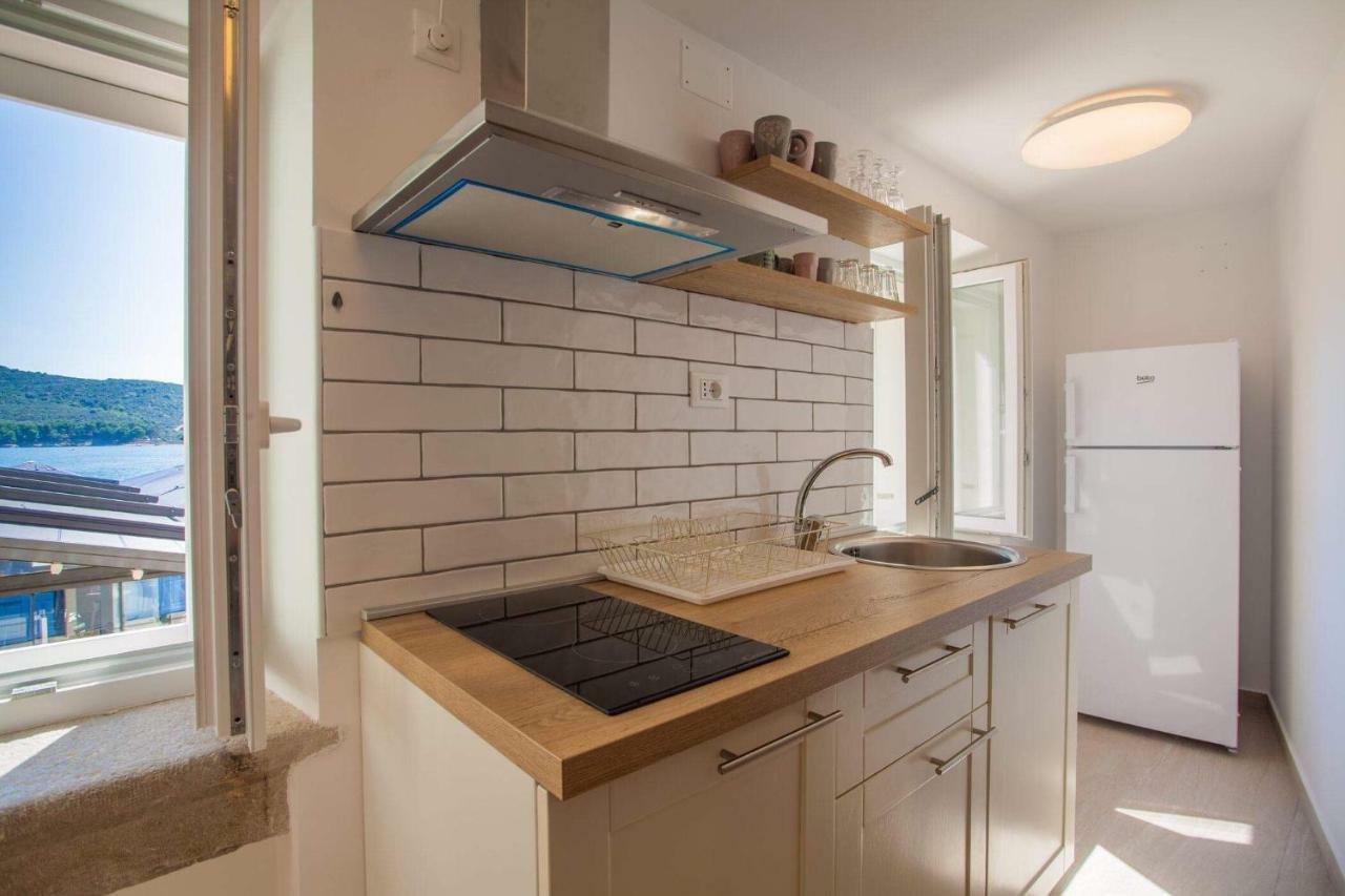 Apartmani Kraj Mora Cres Exteriér fotografie