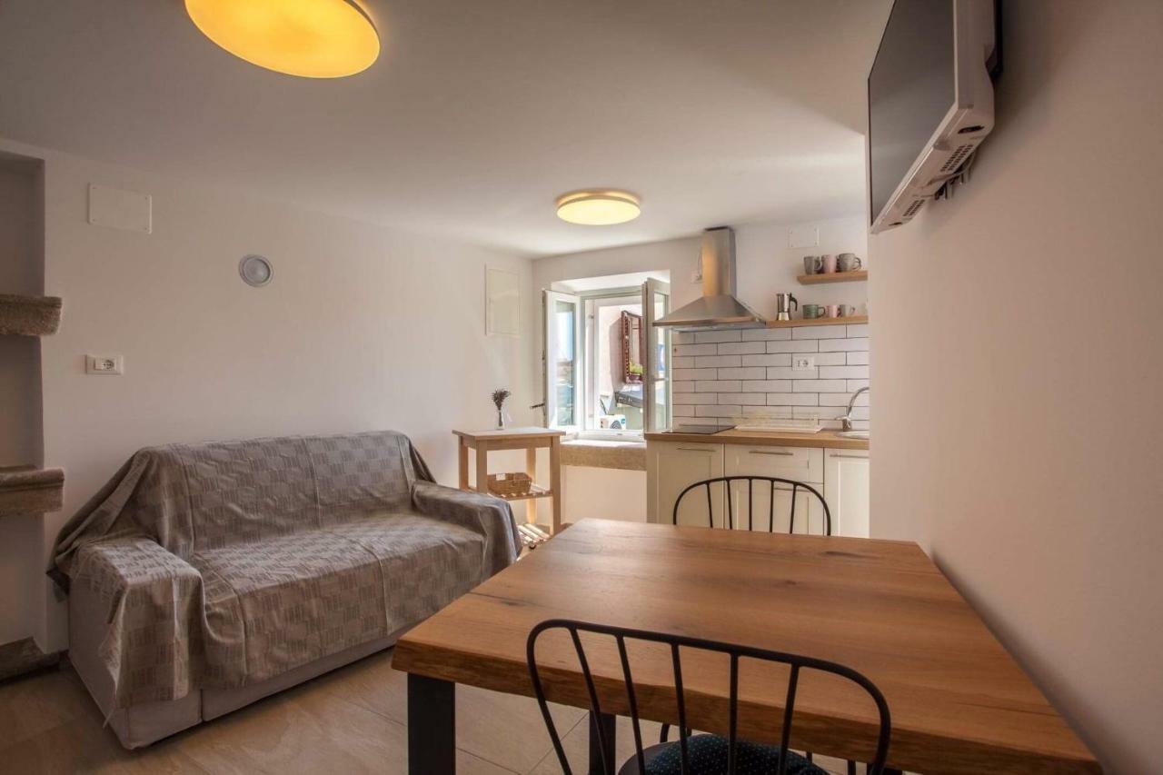 Apartmani Kraj Mora Cres Exteriér fotografie